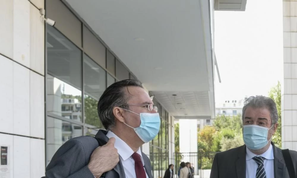 Ελεύθεροι Καμπαγιάννης και Παπαδάκης: Είχαν προσαχθεί λόγω παραβίασης των μέτρων